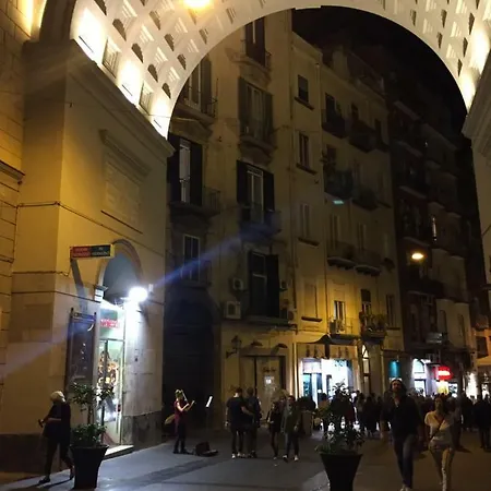 Appartamentino 116 Via Chiaia Napels