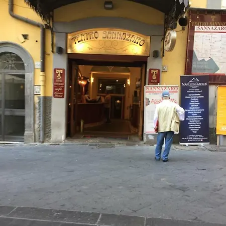 Appartamentino 116 Via Chiaia *