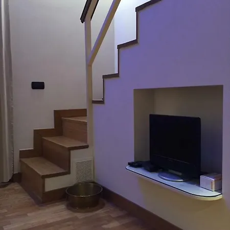 Appartamentino 116 Via Chiaia * Napels